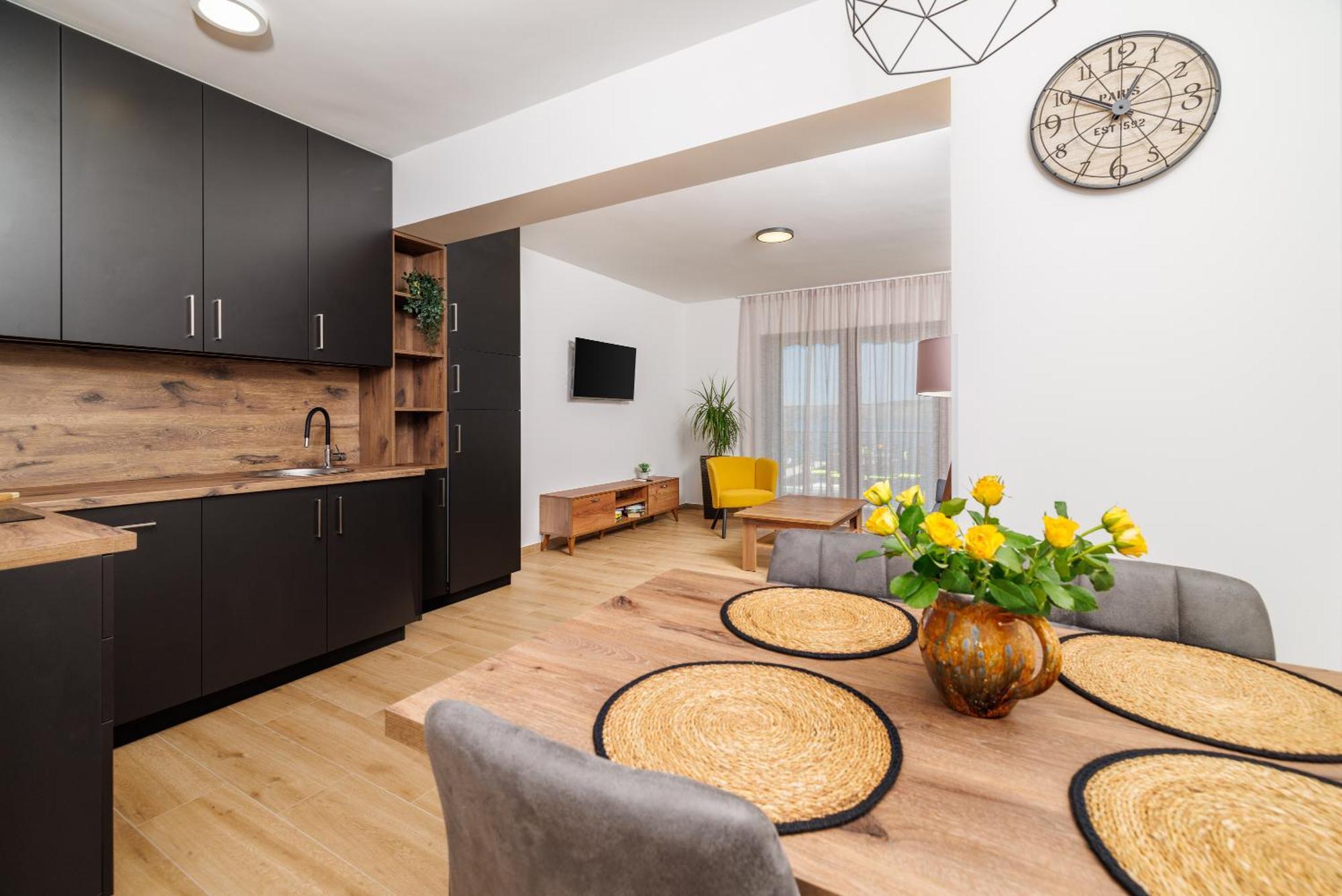 Apartmani Viktorija Jadranovo Kültér fotó