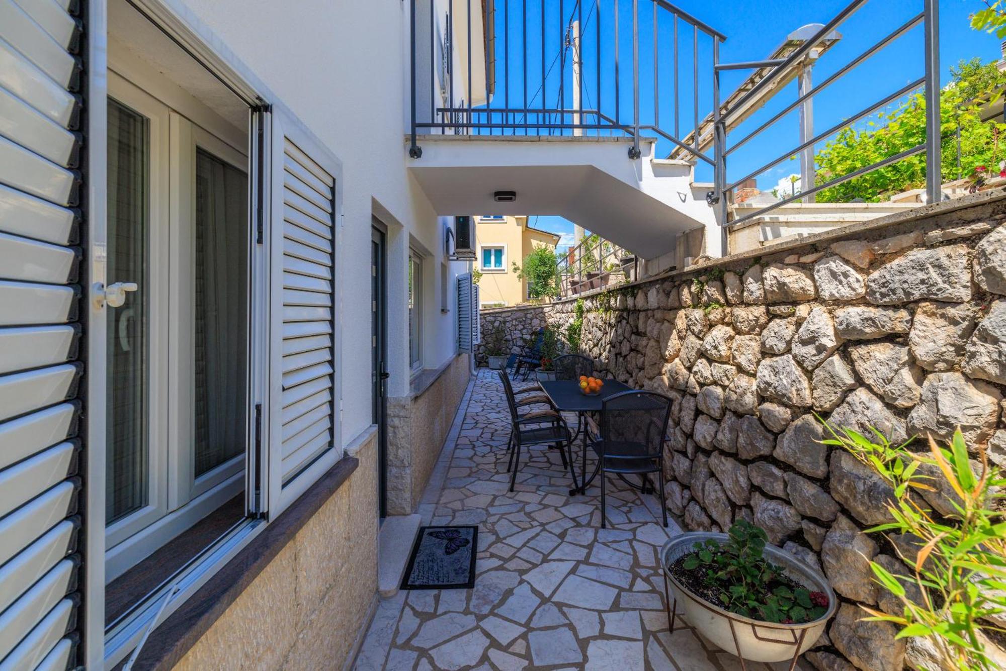 Apartmani Viktorija Jadranovo Kültér fotó